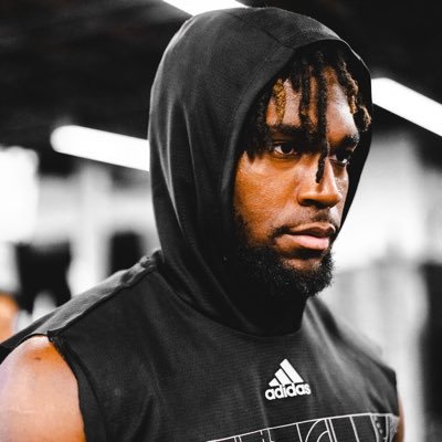 Zonovan Knight