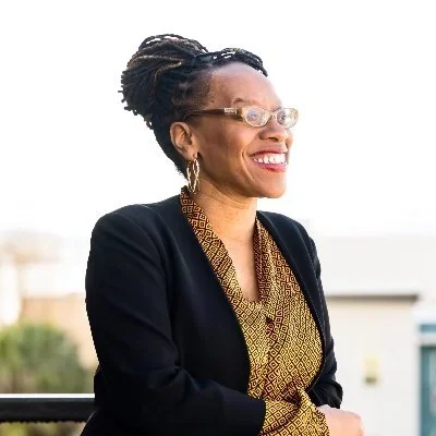 @lateefahsimon - Twitter Account Stats