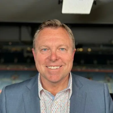 @leighdiffey - Twitter Account Stats