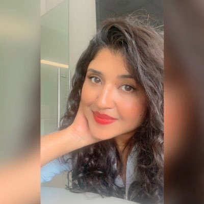 Munazza Anwaar | منزہ انوار