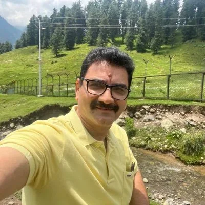 @rainarajesh - Twitter Account Stats