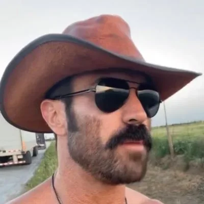 @realChadJohnson - Twitter Account Stats