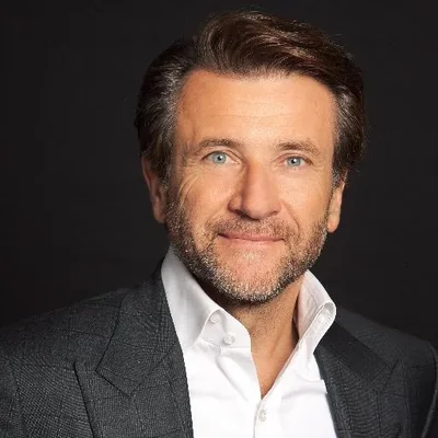 @robertherjavec - Twitter Account Stats