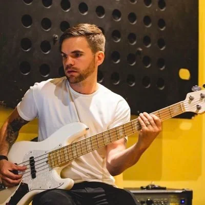 @sandybeales - Twitter Account Stats