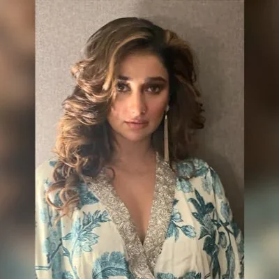 @sayantika12 - Twitter Account Stats
