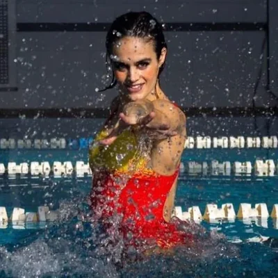 @thaishenriquezt - Twitter Account Stats