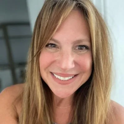 @tiffanyseely - Twitter Account Stats