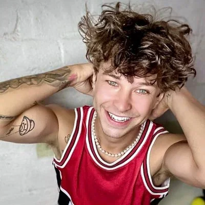 @tomjaywilliams - Twitter Account Stats