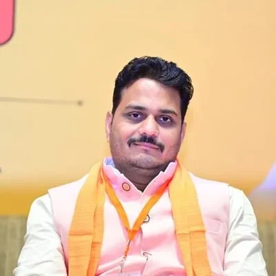 @vaibhavpawarmp - Twitter Account Stats