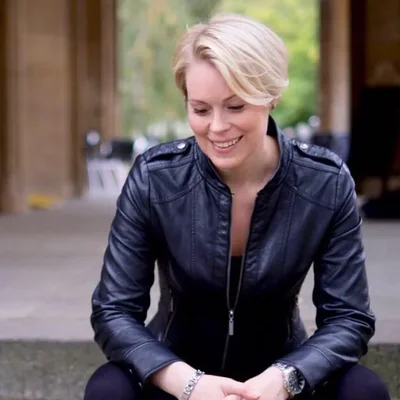 @vickybeeching - Twitter Account Stats