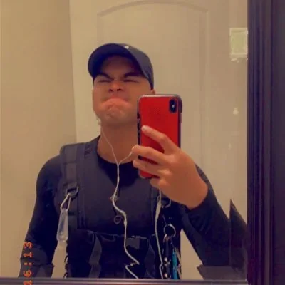 @xjuicyfruitz - Twitter Account Stats