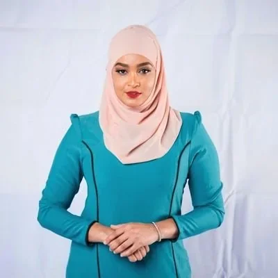 @zeynabIsmail - Twitter Account Stats