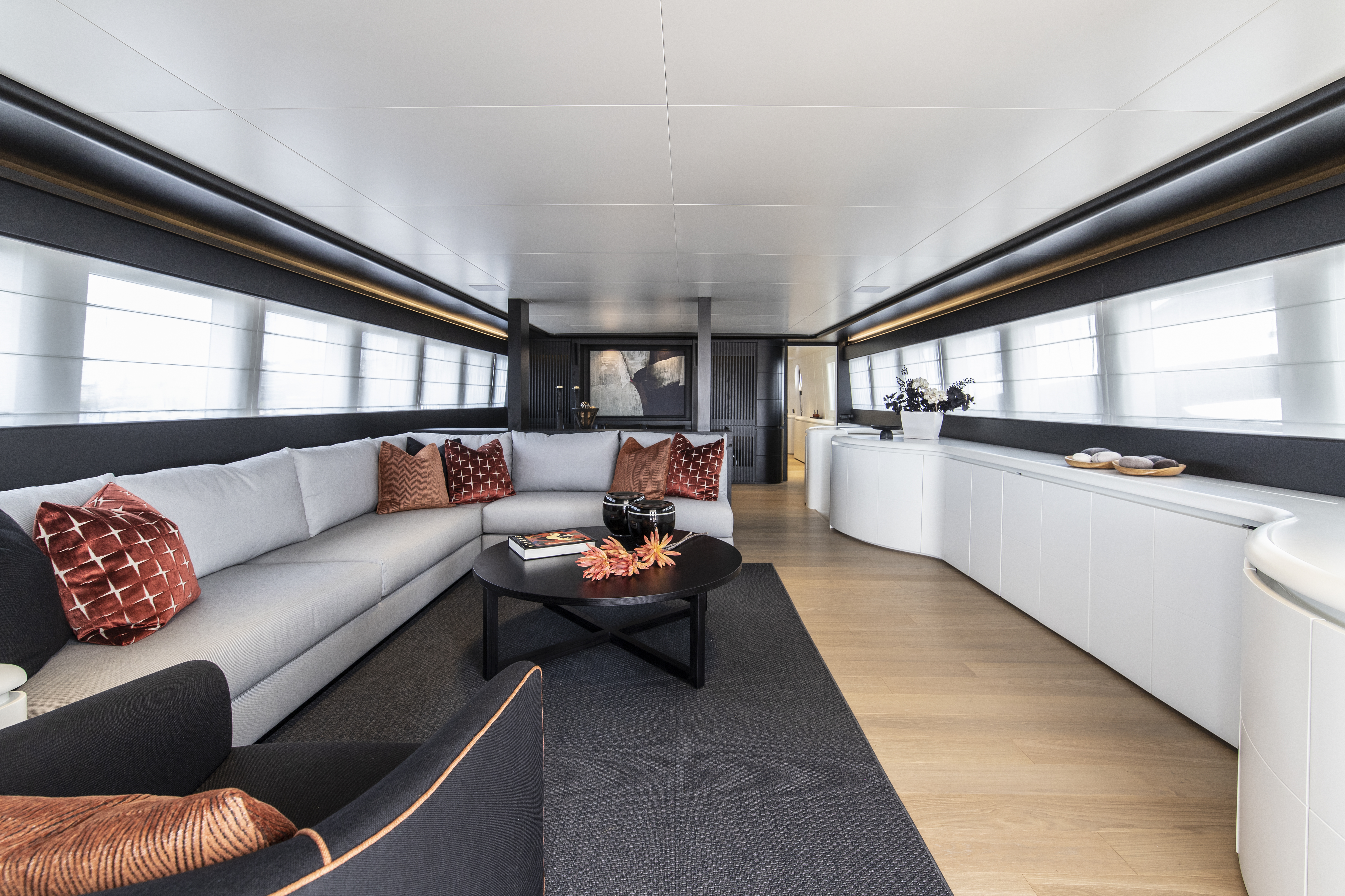 Bugari 100 - 5 + 2 cab. - Project Steel, picture 12