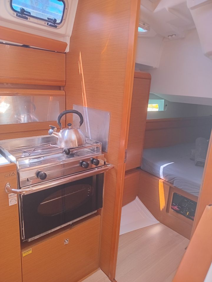 Sun Odyssey 419 - 3 cab. - OFFENBACH, picture 5