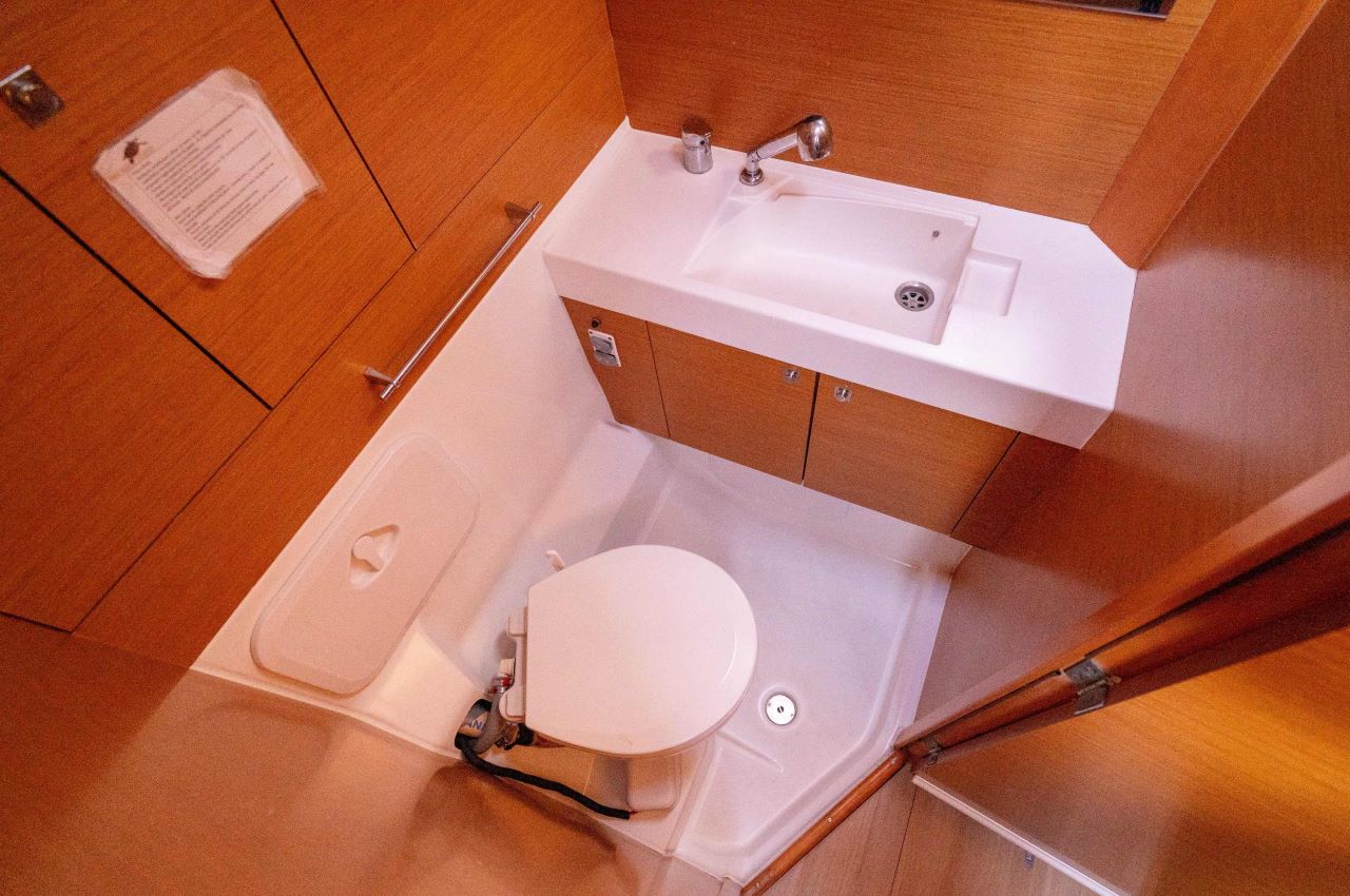 Sun Odyssey 469 - FALSTAFF , picture 7