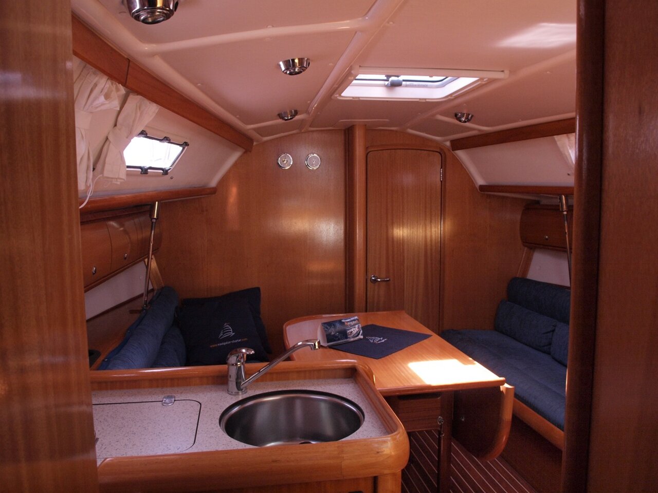 Bavaria 32 - Sea Star, picture 5
