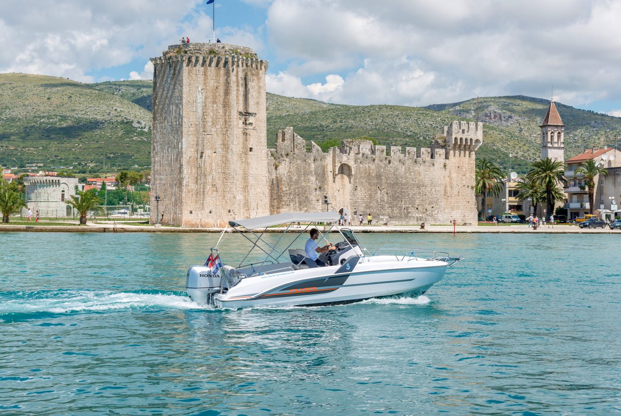 Beneteau Flyer 6.6 SpaceDeck - Benetau Flyer 6.6 Space Deck, picture 12