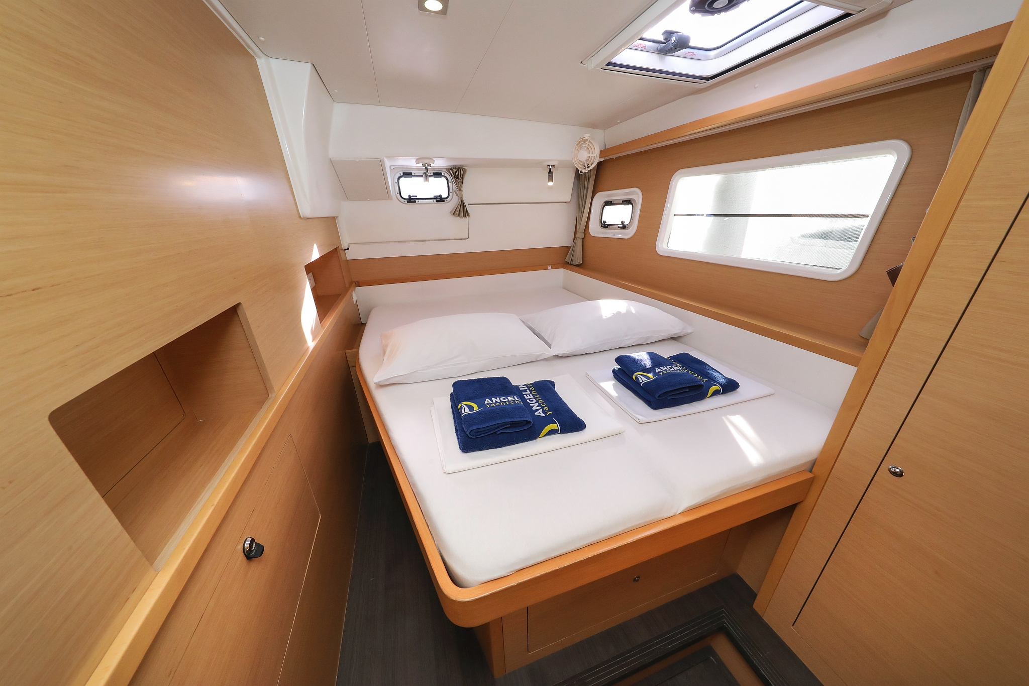 Lagoon 400 S2 - 4 + 2 cab. - Kinga V, picture 26