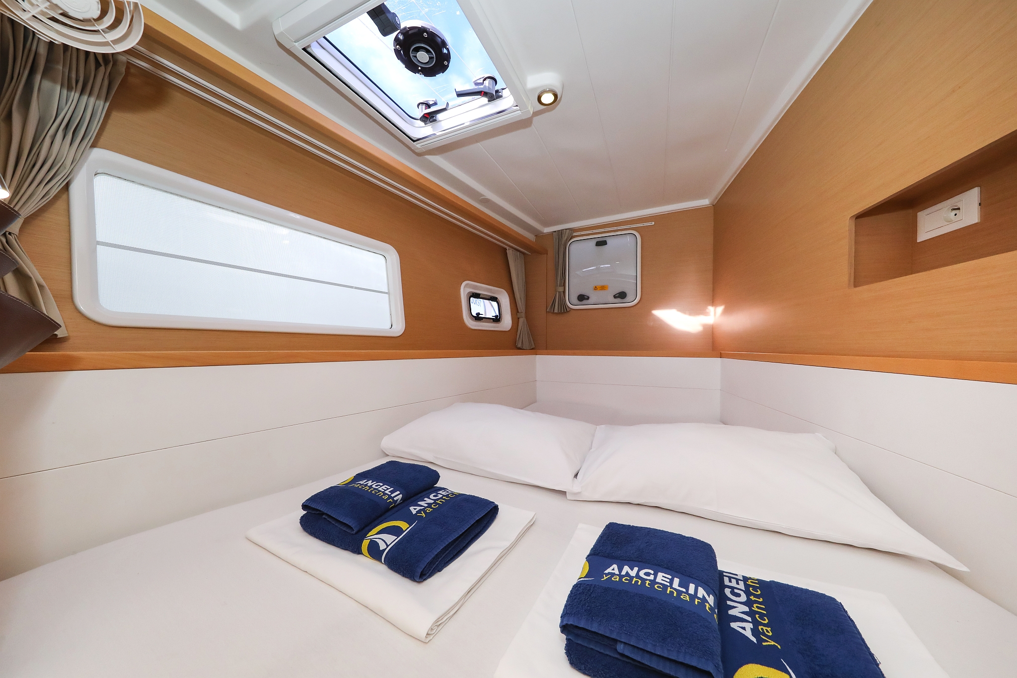 Lagoon 400 S2 - 4 + 2 cab. - Kinga V, picture 25