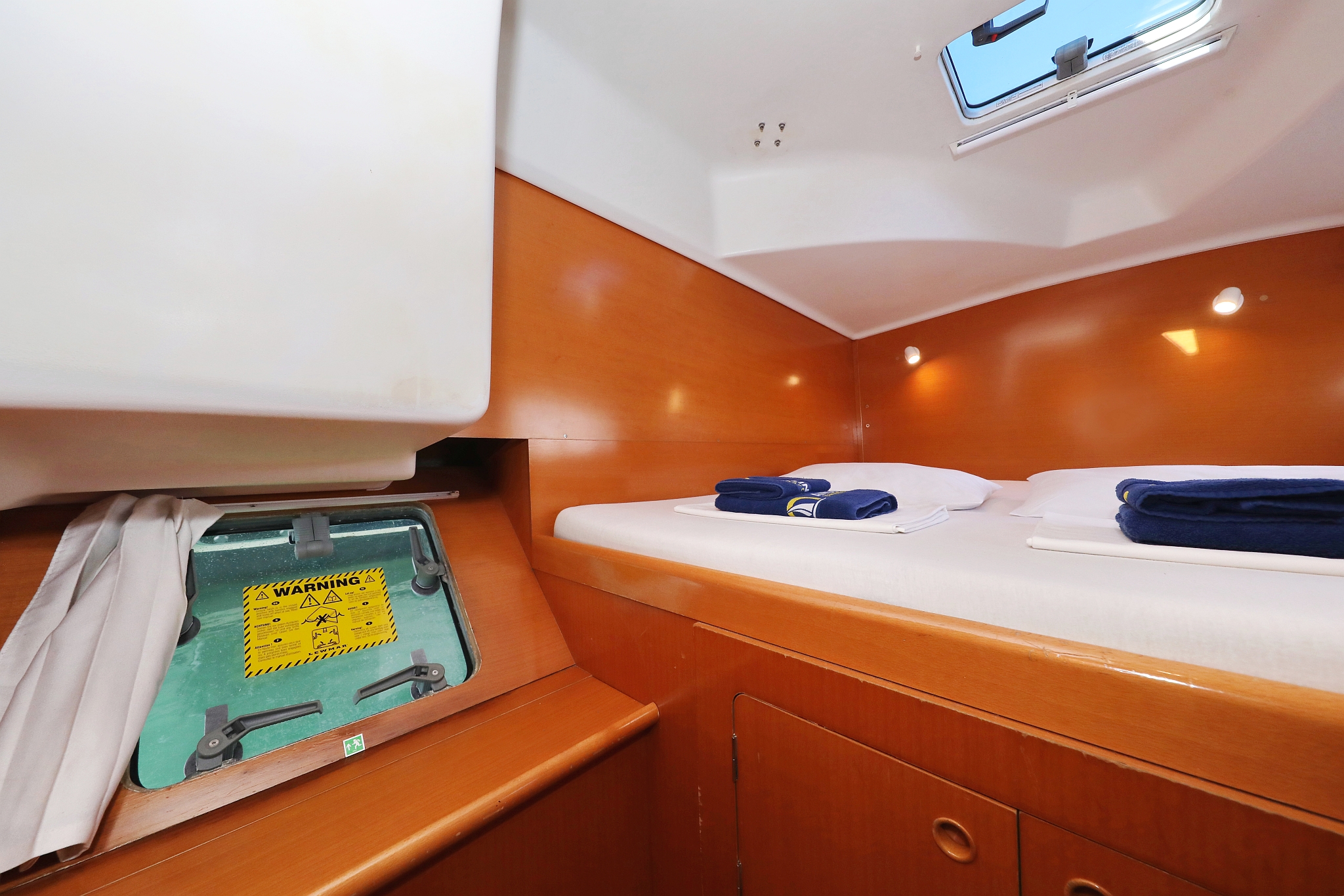 Lagoon 380 S2 - 4 + 2 cab. - Love Song, picture 28