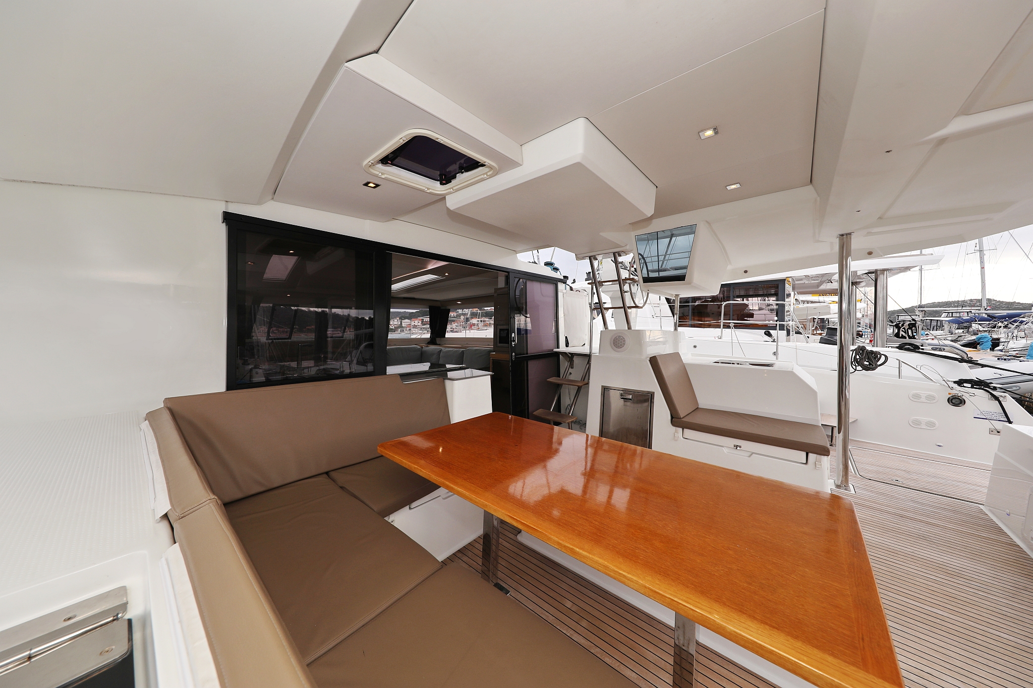 Fountaine Pajot Saona 47 Quintet - 5 + 1 cab. - Martin V, picture 7