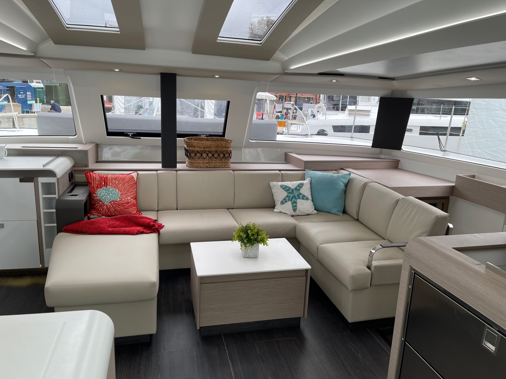 Fountaine Pajot Elba 45 - 4 cab. - No Agenda, picture 8