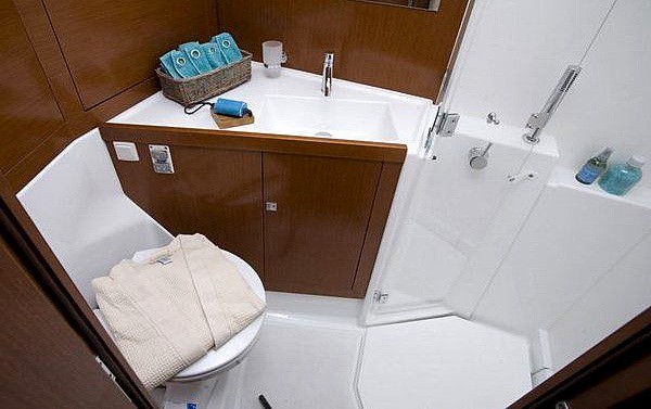 Oceanis 45 - 4 cab. - Gloria, picture 6