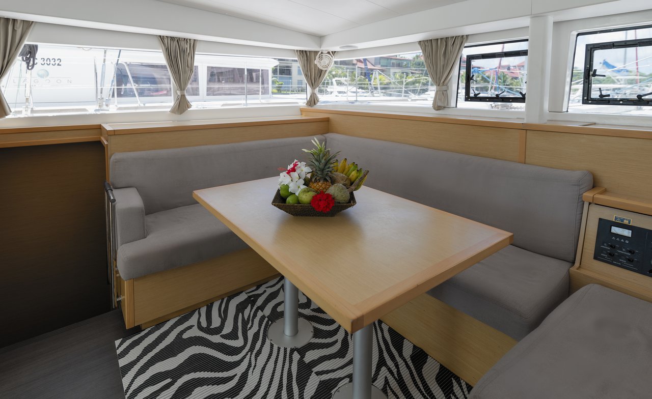 Lagoon 400 S2 - 4 + 2 cab. - Emilio, picture 16