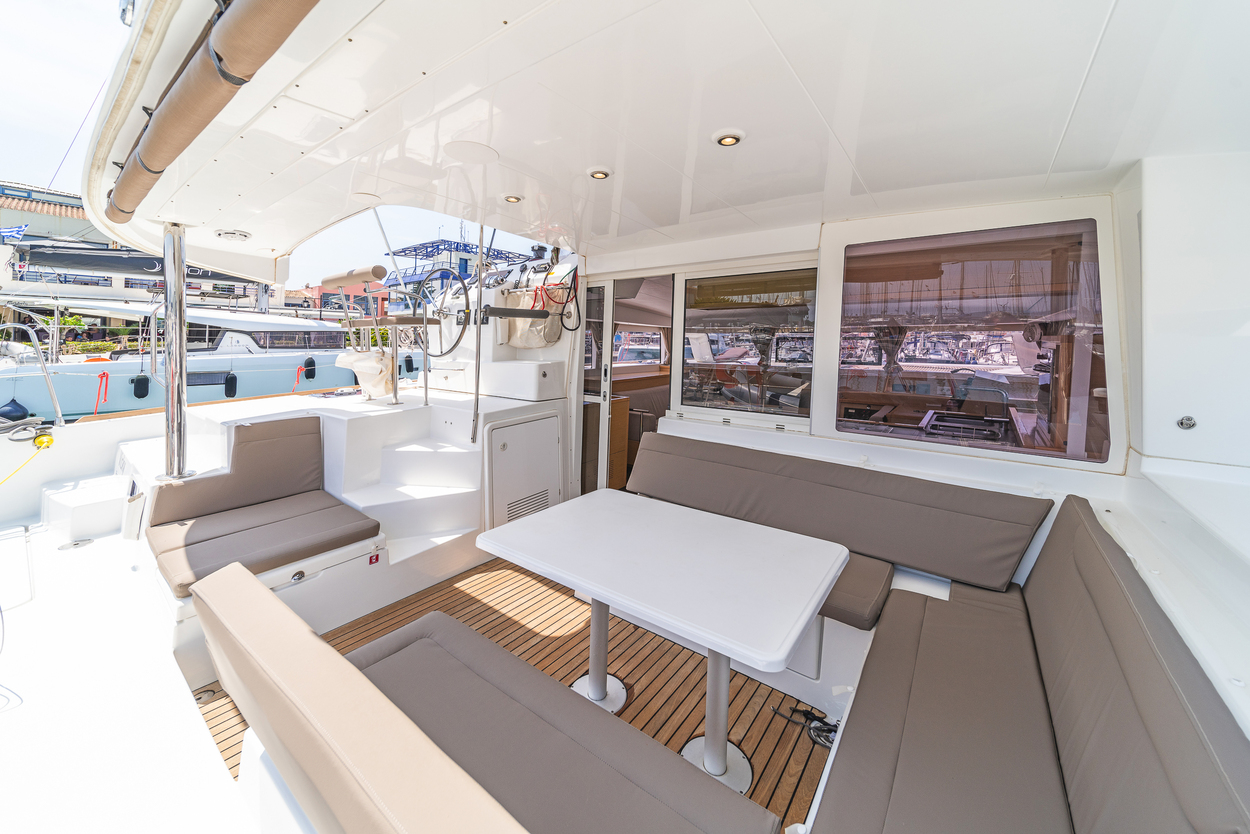 Lagoon 400 S2 - 4 + 2 cab. - Vicky, picture 7