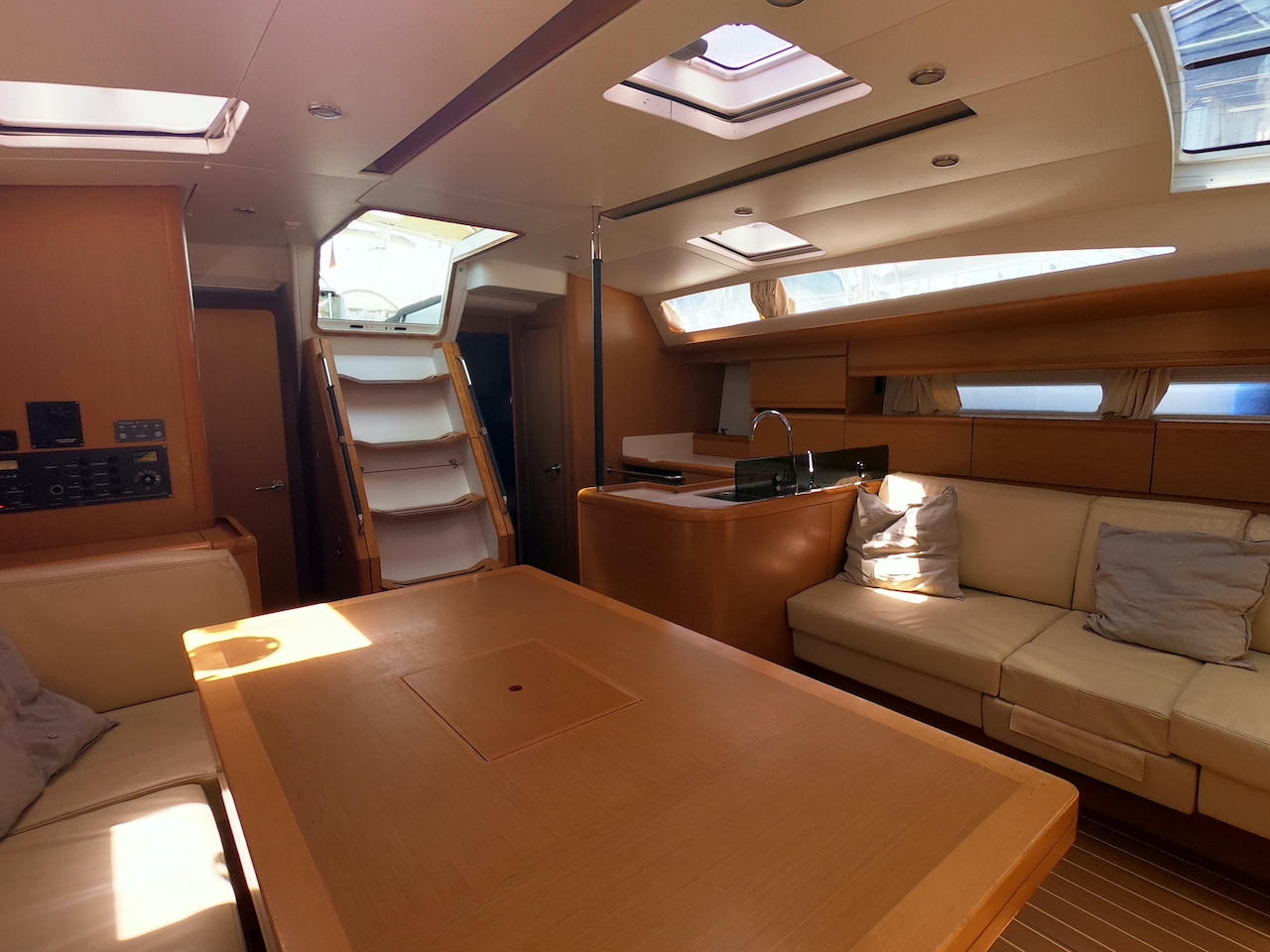 Jeanneau 53 - 5 + 1 cab. - Anita, picture 17