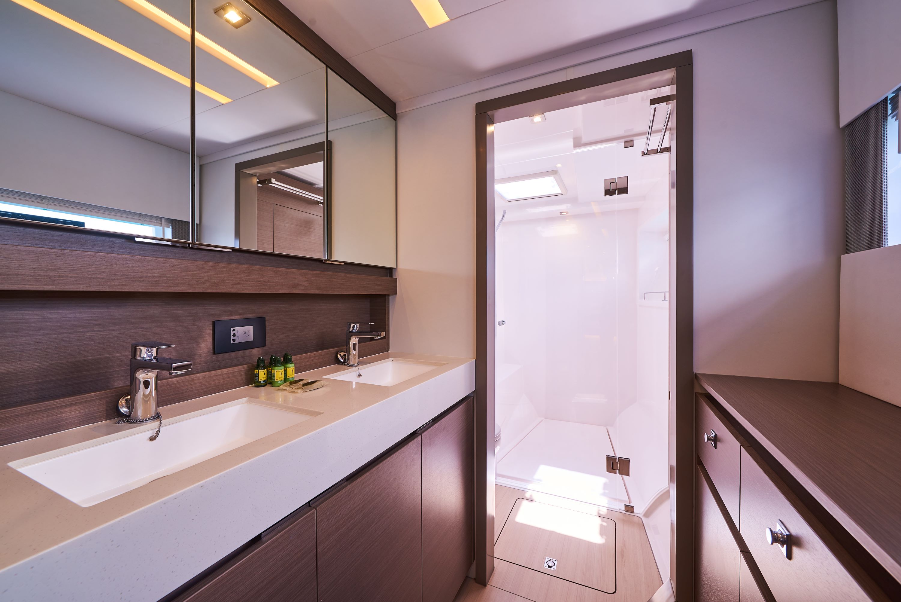 Leopard 53 - OW - Good Vibes, picture 34