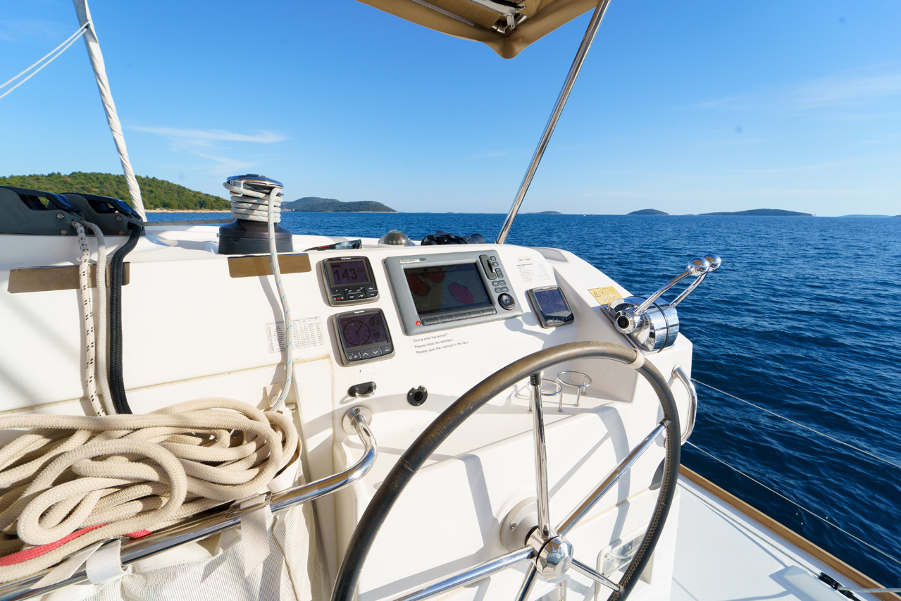 Lagoon 39 - 4 + 2 cab. - White Pearl, picture 10