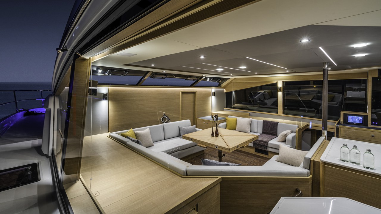 Aquila 54 - 4 + 2 cab. - By My Side, picture 12