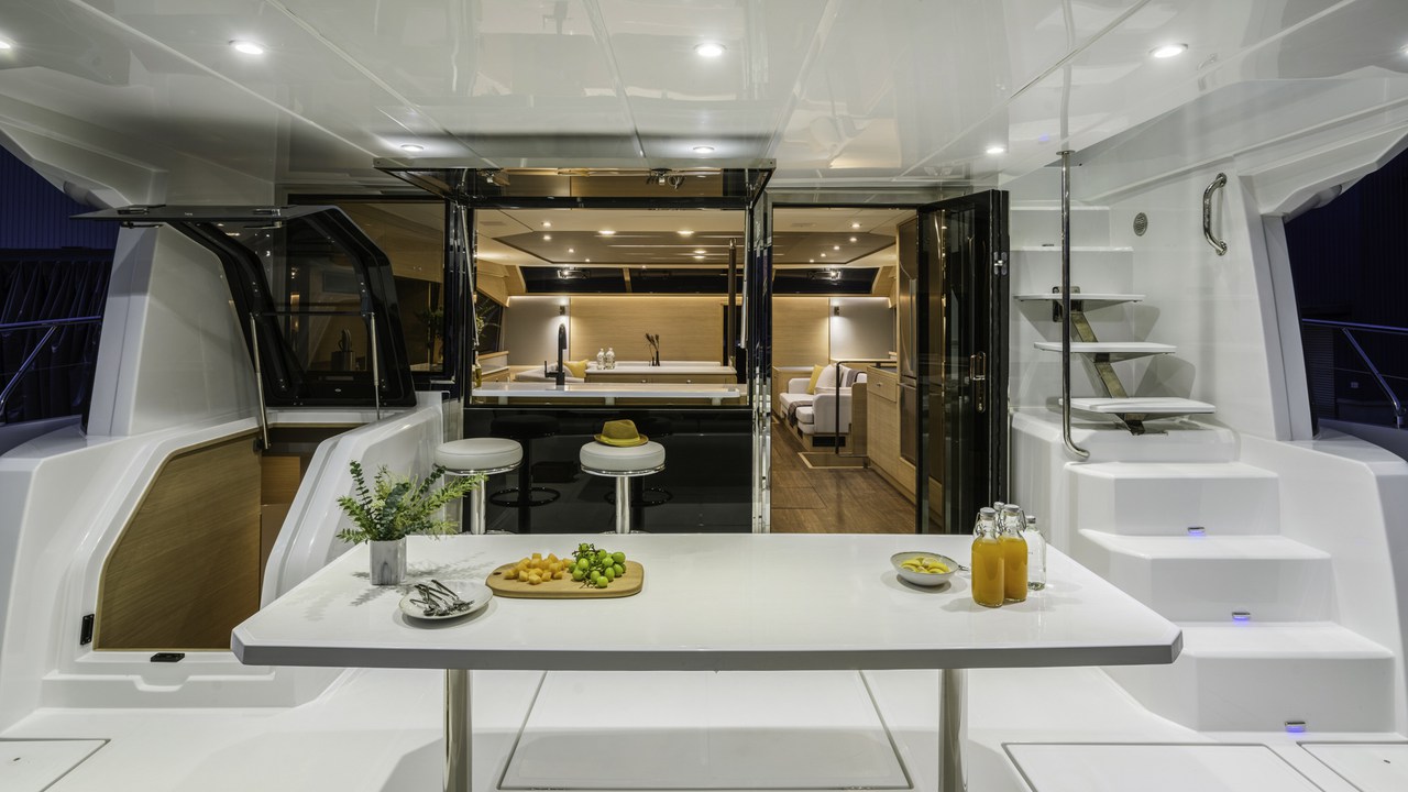 Aquila 54 - 4 + 2 cab. - By My Side, picture 9