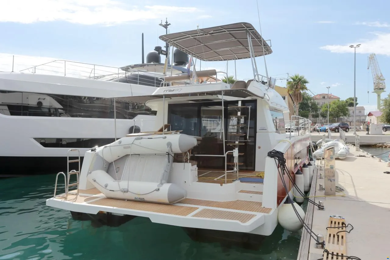 Fountaine Pajot MY 37 - Dream Star, picture 3
