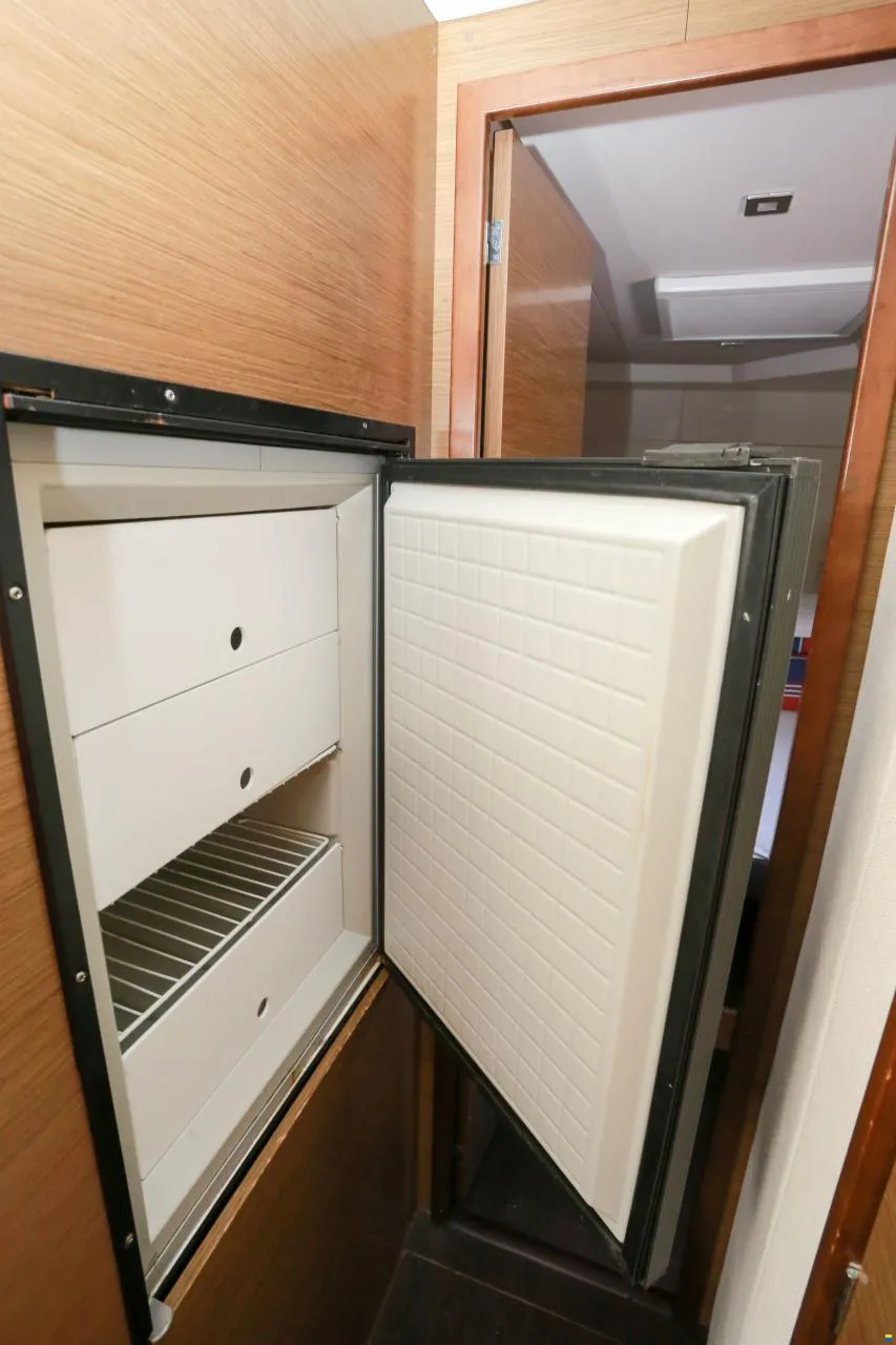 Fountaine Pajot MY 37 - Dream Star, picture 10