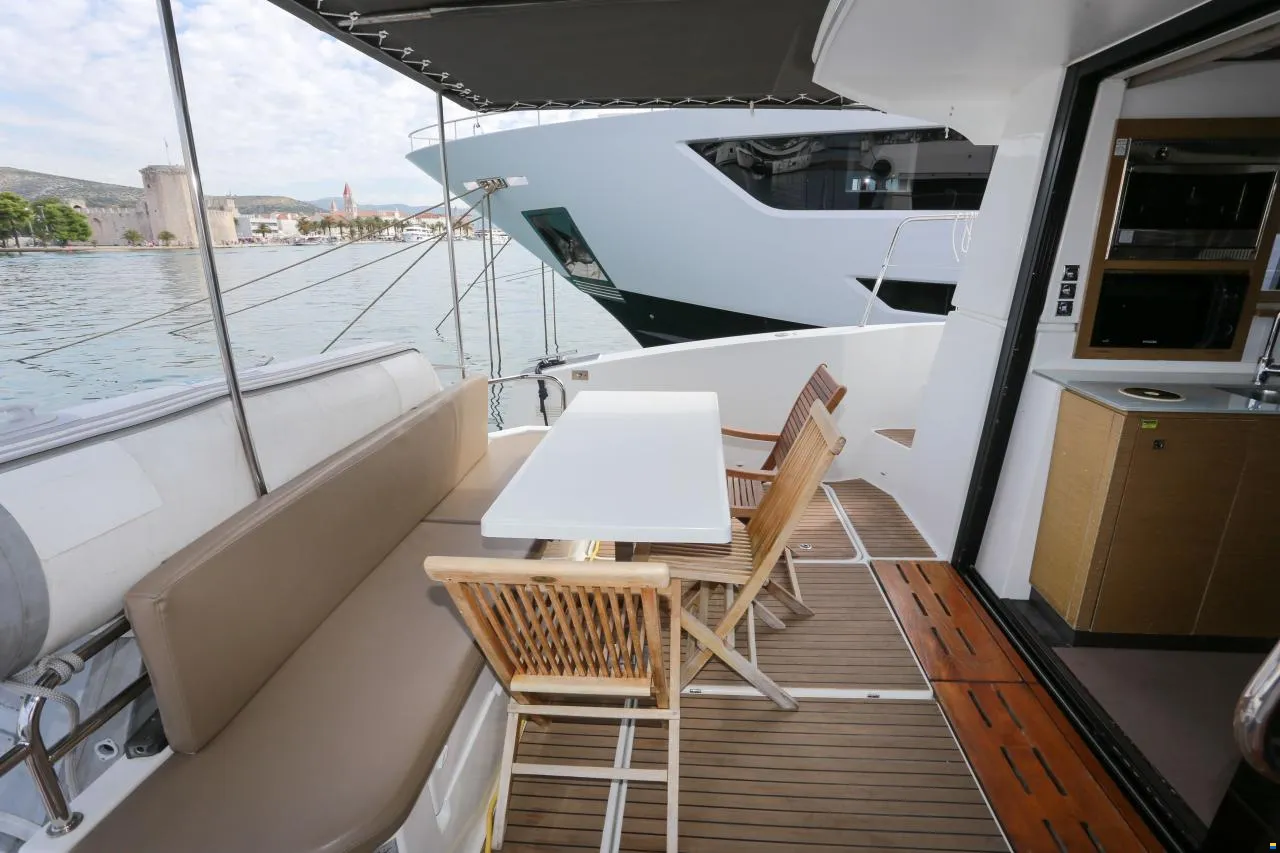 Fountaine Pajot MY 37 - Dream Star, picture 7