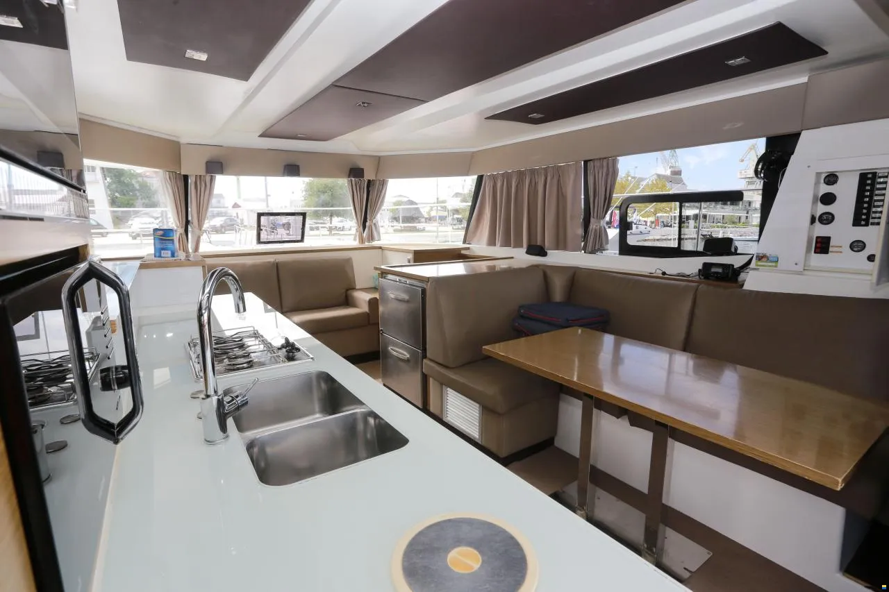 Fountaine Pajot MY 37 - Dream Star, picture 18