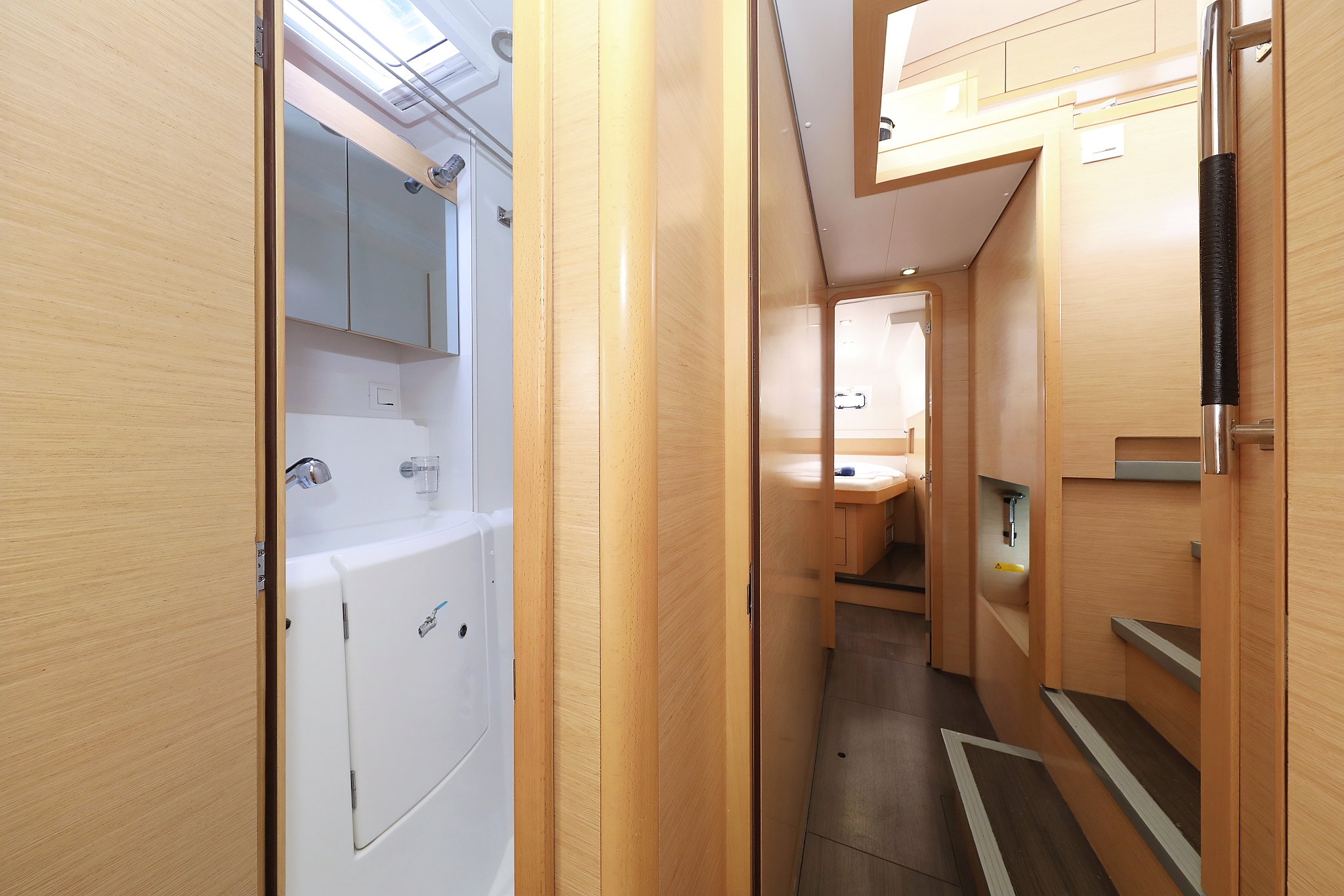 Lagoon 400 S2 - 4 + 2 cab. - Ladies First, picture 26