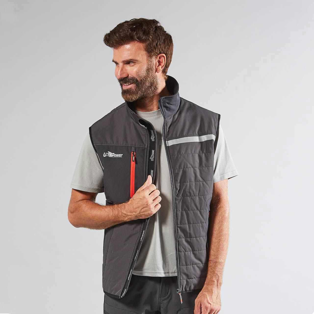 gilet da lavoro upower modello wall colore asphalt grey indossato fronte