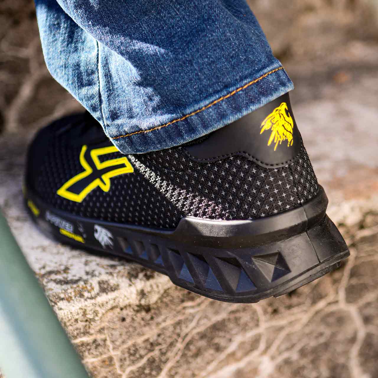 Super light S3 safety shoes - U-Power, Matt style