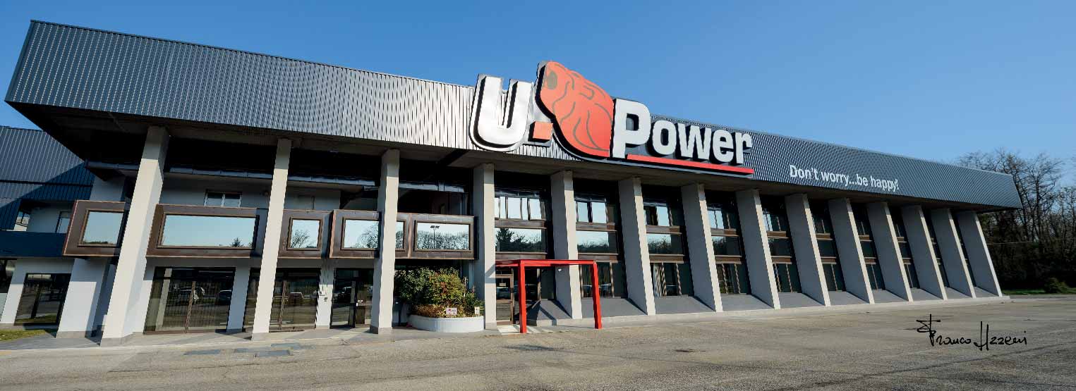 U-Power Group, leader nel settore di scarpe e abbigliamento da lavoro.