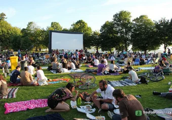 fresh air cinema / stanley park