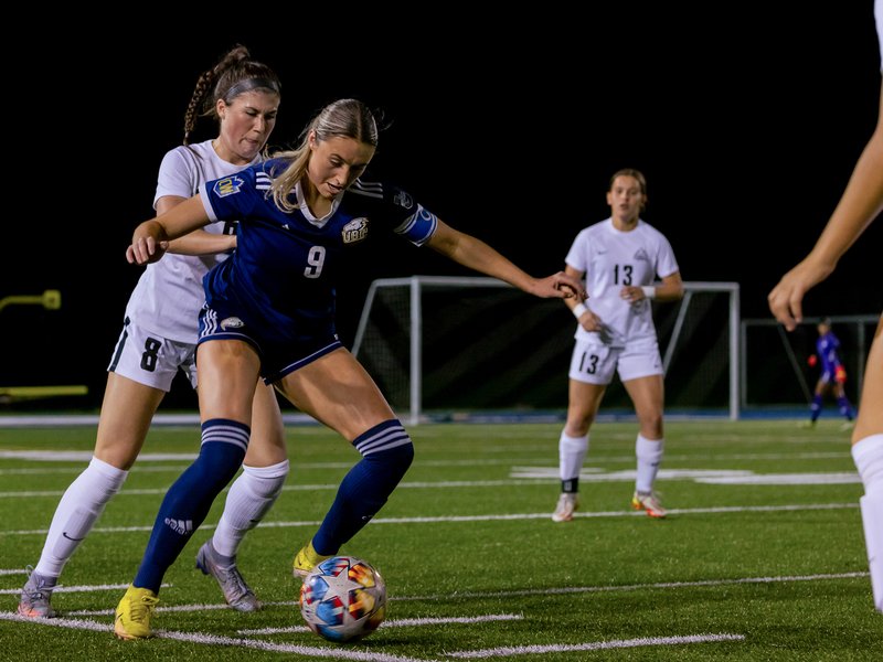 U Sports MVP Tolnai's late goal lifts UBC women's soccer team over Trinity  Western for gold