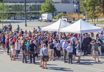 crowd nest tents