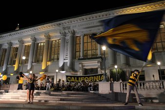 Cal Spirit performing on the steps of Doe Library