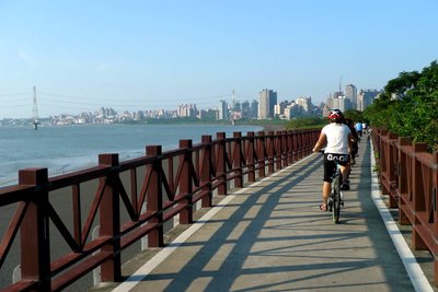 Tamsui River Shores Bike Tour