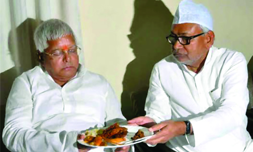 Saffron Wind Blows Away Lalu-Nitish