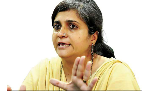 Surprise, Intellectuals flock in Teesta’s defence