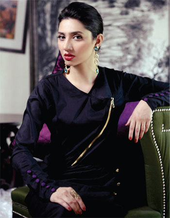 Mahira Khan Opposite SRK